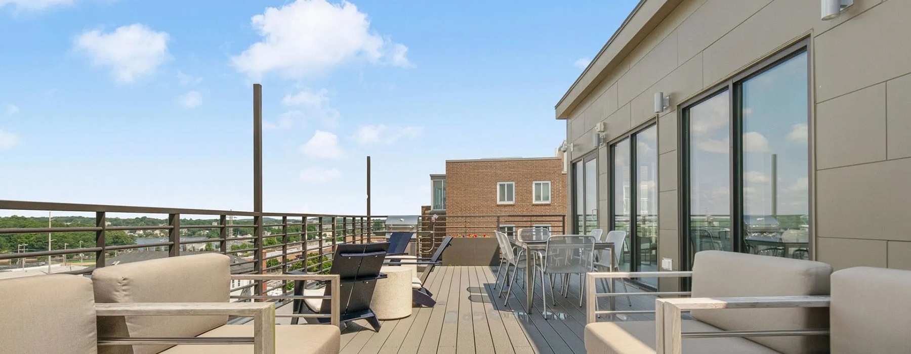 roofdeck at canvas apartments at the beverly collection in beverly ma