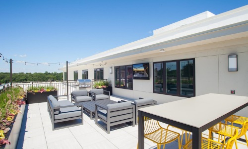 view of roofdeck at flats at 131 apartments in beverly ma