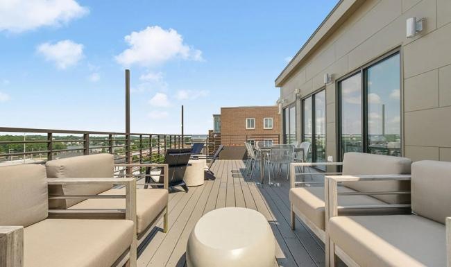roofdeck at the beverly collection apartments for rent roofdeck at canvas apartments as part of the beverly collection